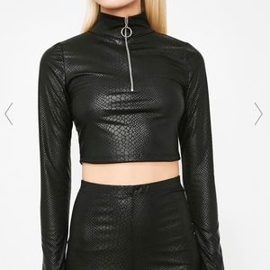 Black Snake Print Long-sleeved Crop Top
